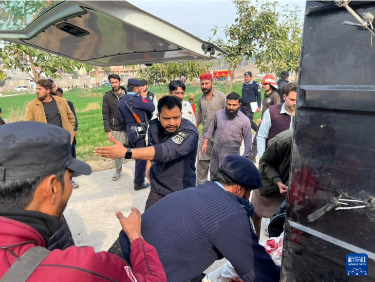 巴基斯坦清真寺爆炸致31人死亡 巴总理表示谴责