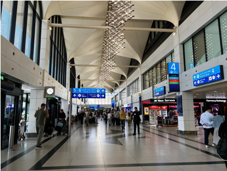 “一天一趟”　迪拜机场对外国航司“限飞”至5月底