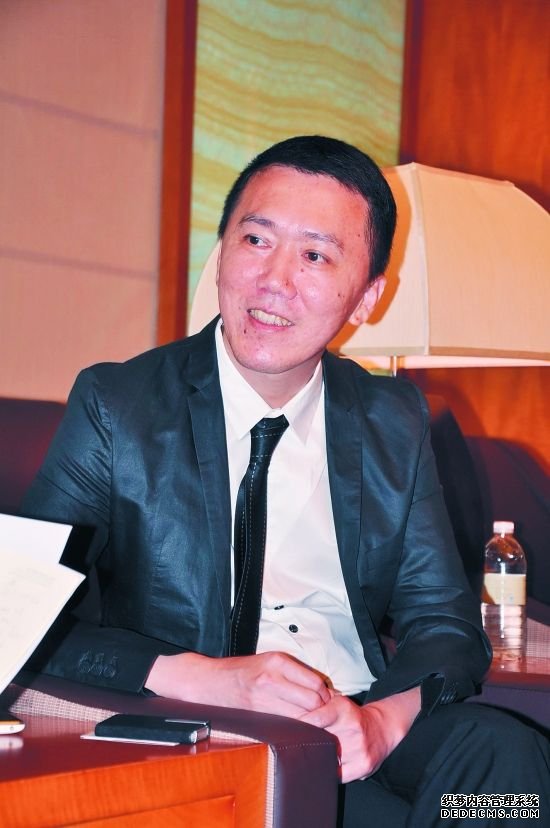 早报记者