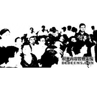 2011,上海惊现排队买别墅!(图)