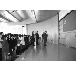 乘风破浪 川大锦江学院抓好党建促发展(组图)