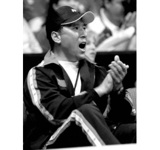李永波大嘴放炮引网友抨击 韩国对手:早习惯他了