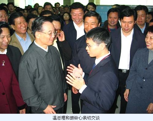 胡铃心:科研赤子倾心为国