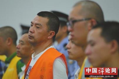 6月26日，省高院宣布对“黑老大”雷晓伟维持死刑判决。