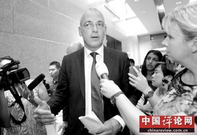 恒天然CEO向消费者致歉 新西兰总理批拖延曝光