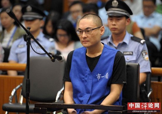 北京摔死女童案嫌犯当庭翻供：不知道摔的是孩子