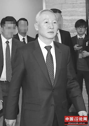 韩国国家情报院院长南在俊出席国会会议。