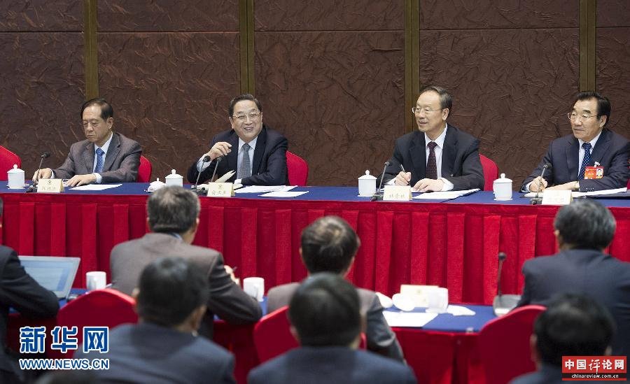 （两会）俞正声看望教育界委员并参加讨论