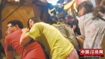 中国女游客在大马被武装劫持 整个过程仅几十秒