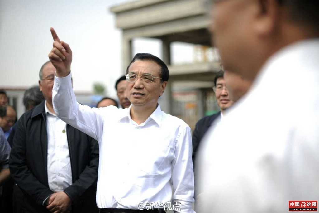 5月22日，李克强总理听取赤峰城市基础设施建设汇报。