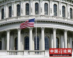 美国没有户籍制度为何没有乱套？