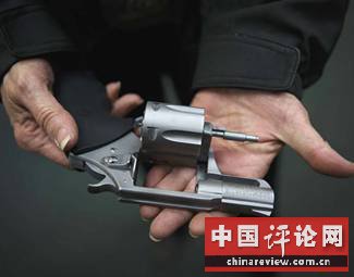 美国“黑五”购枪申请破纪录