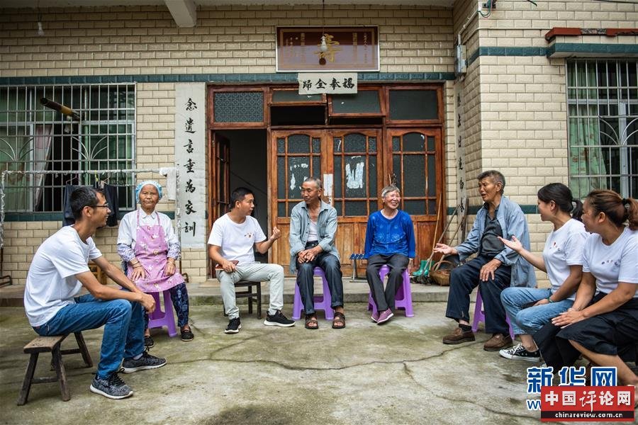 （新华全媒头条·图文互动）（7）脱下军装，奔赴没有硝烟的“战场”——贵州“兵支书”脱贫攻坚一线显身手
