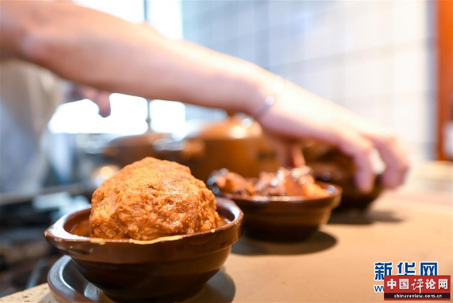 （在习近平新时代中国特色社会主义思想指引下——新时代新作为新篇章·习近平总书记关切事·图文互动）（7）珍惜盘中餐，狠刹浪费风——各地积极行动坚决制止餐饮浪费
