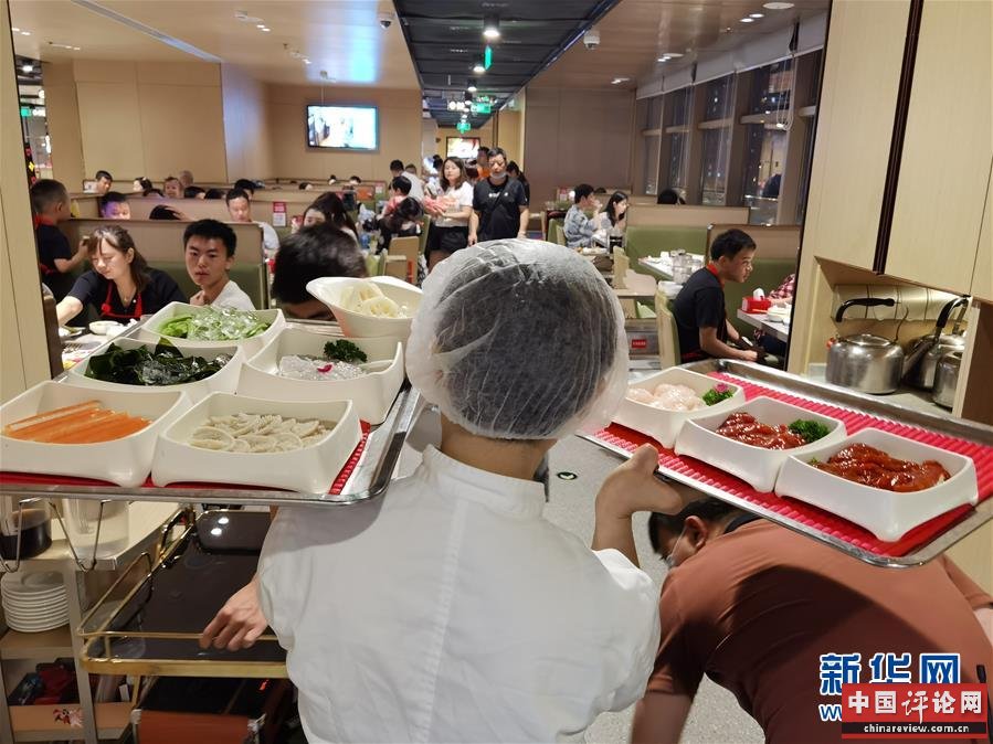 （在习近平新时代中国特色社会主义思想指引下——新时代新作为新篇章·习近平总书记关切事·图文互动）（2）珍惜盘中餐，狠刹浪费风——各地积极行动坚决制止餐饮浪费