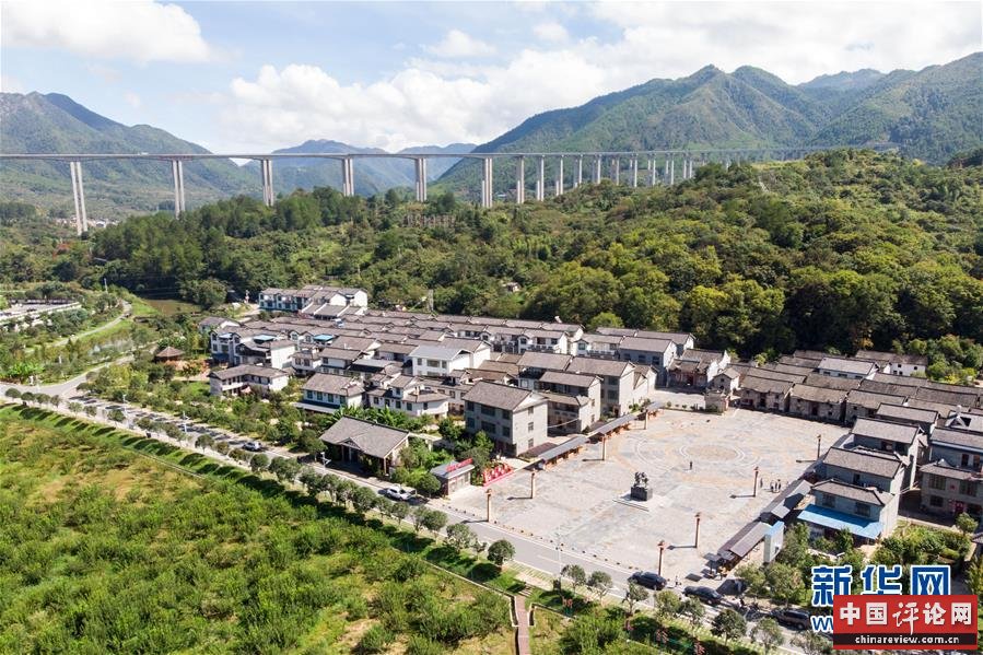 （习近平的小康故事·新华网·图文互动）（3）“真正解决好基层群众看病难、看病贵问题”——习近平和群众健康的故事